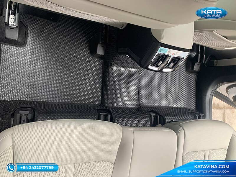 tham-lot-san-o-to-kia-sorento-2021-full-option-kata-2