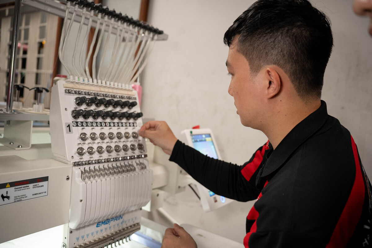 30+ Mẫu Bọc Ghế Da Ô Tô Đẹp Nhất 2026 Tại Auto365 Bình Dương - Auto365 Bình Dương may moc nem da tai auto365 binh duong 1