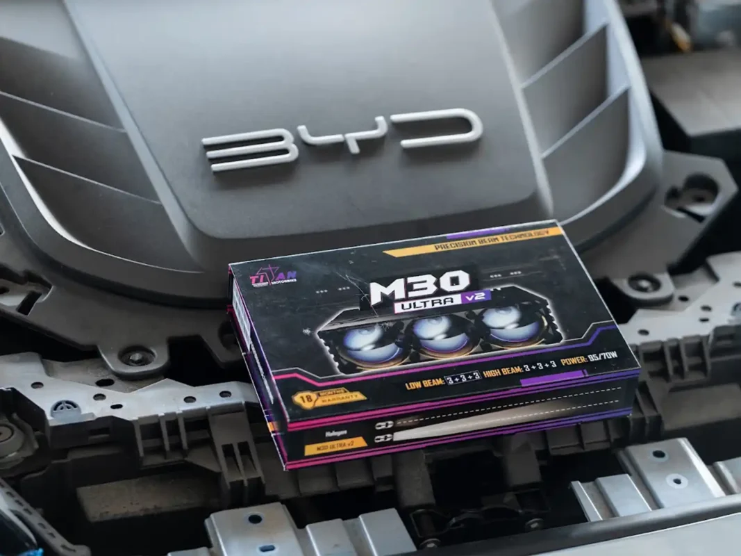 BYD SEAL Lột Xác Cùng "Mắt Thần" Trợ Sáng M30 Ultra V2: Nhỏ Gọn, Sáng Vượt Trội